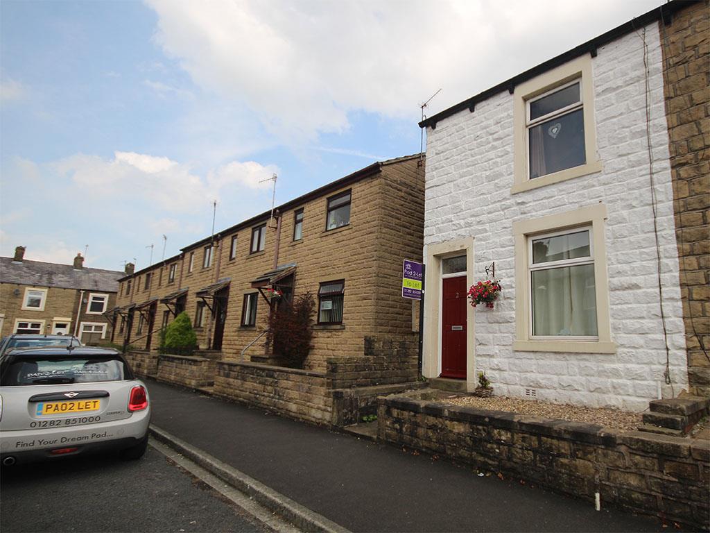 2 bedroom end terrace house Let Agreed in Earby - front2.jpg